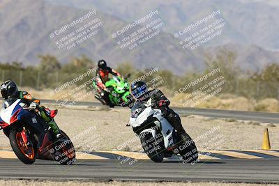 media/Dec-04-2025-Racers Edge (Thu) [[5ebc9f124d]]/3-B Group/1-Session 1 (Turn 7)/